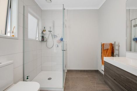 Photo of property in 30 Taitonga Lane, Stanmore Bay, Whangaparaoa, 0932