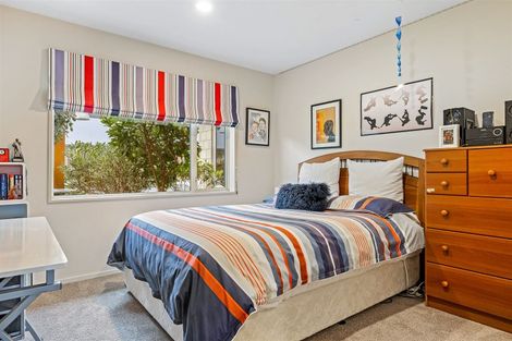 Photo of property in 17 Riverwood Boulevard, Redwood, Christchurch, 8051