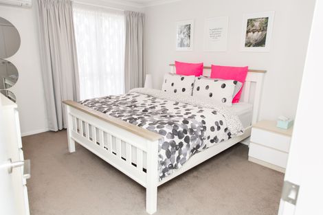 Photo of property in 22 Oioi Road, Hobsonville, Auckland, 0616