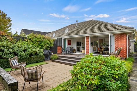 Photo of property in 2/110 Leinster Road, Merivale, Christchurch, 8014