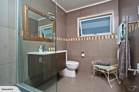 Photo of property in 41 Sea Vista Avenue, Beach Haven, Auckland, 0626