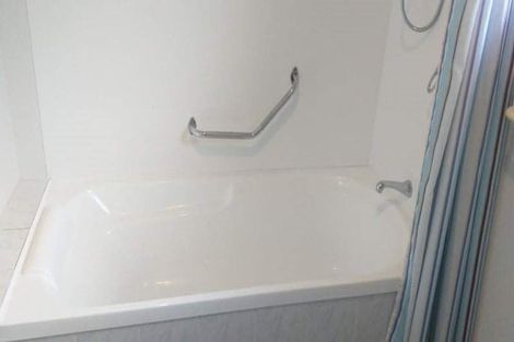 Photo of property in 20 Tauranga Place, Orewa, 0931