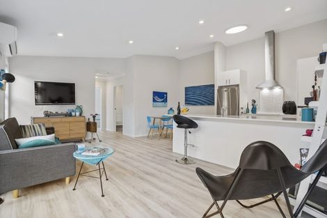 Photo of property in 16b Komata Crescent, Papamoa Beach, Papamoa, 3118