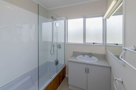 Photo of property in 23 Tobys Way, Waikanae Beach, Waikanae, 5036
