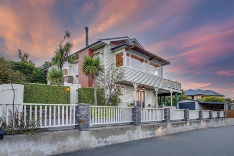 Photo of property in 108 Moncks Spur Road, Redcliffs, Christchurch, 8081