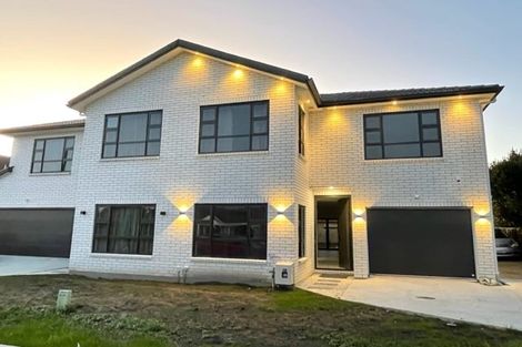 Photo of property in 128b Hutchinsons Road, Bucklands Beach, Auckland, 2014