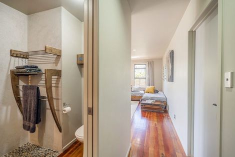 Photo of property in 24 Pye Place, Hot Water Beach, Whitianga, 3591