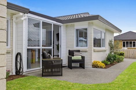 Photo of property in 3 Lakeside Drive, Orewa, 0931
