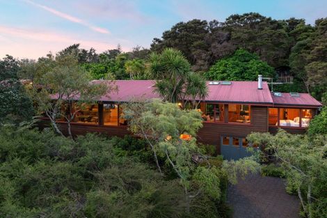 Photo of property in 68-70 Matakatia Parade, Matakatia, Whangaparaoa, 0930