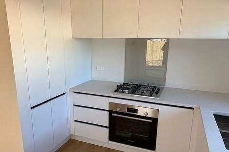 Photo of property in 2/35 Heath Street, Saint Andrews, Hamilton, 3200