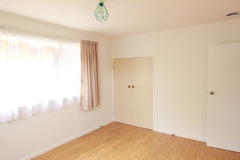 Photo of property in 17 Cunliffe Place, Glenfield, Auckland, 0629