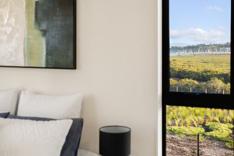 Photo of property in 13/10 Ngaroma House Drive, Hobsonville, Auckland, 0616