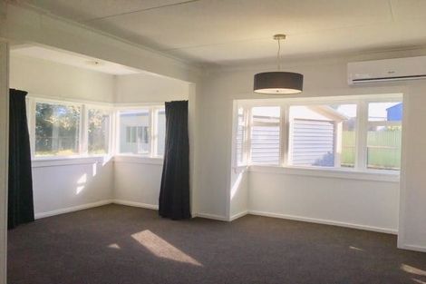 Photo of property in 19 Ashton Terrace, Castlecliff, Whanganui, 4501