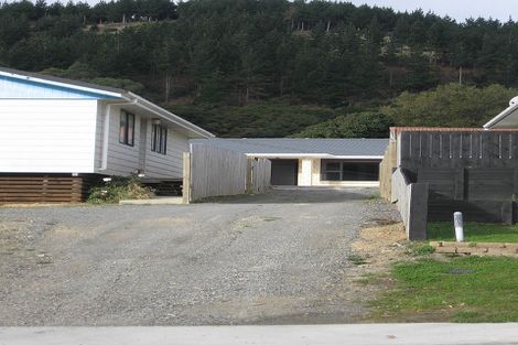 Photo of property in 16 Ruahine Street, Paraparaumu, 5032