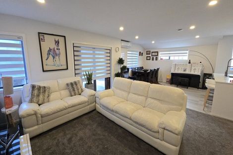 Photo of property in 15a Lyren Place, Half Moon Bay, Auckland, 2012