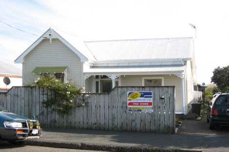Photo of property in 120 Hine Street, New Plymouth, 4310