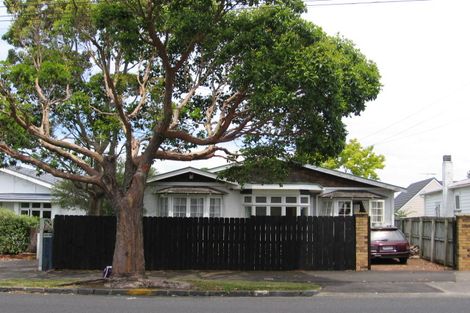 Photo of property in 256a Meola Road, Point Chevalier, Auckland, 1022