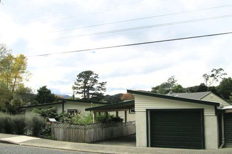 Photo of property in 39 Jocelyn Crescent, Pinehaven, Upper Hutt, 5019