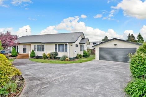 Photo of property in 33c Lake Crescent, Hamilton Lake, Hamilton, 3204