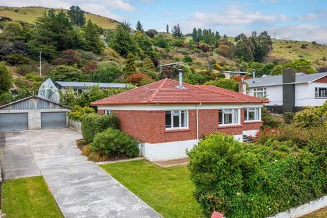 Photo of property in 18 Branxholm Street, Roxburgh, 9500