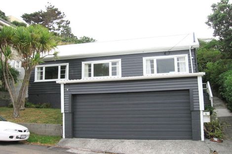 Photo of property in 6 Oku Street, Island Bay, Wellington, 6023