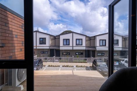 Photo of property in 112 Te Puketoka Lane, Mangere, Auckland, 2022