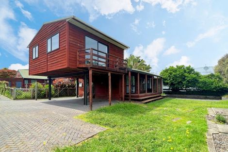 Photo of property in 12a Ohaupo Road, Hamilton Lake, Hamilton, 3204