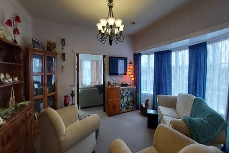 Photo of property in 11 Miranda Street, Stratford, 4332