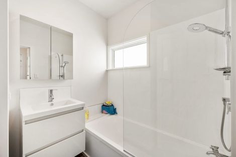 Photo of property in 46 Fortunatus Street, Brooklyn, Wellington, 6021