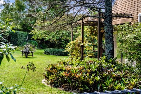 Photo of property in 151 Taupaki Road, Taupaki, Henderson, 0782