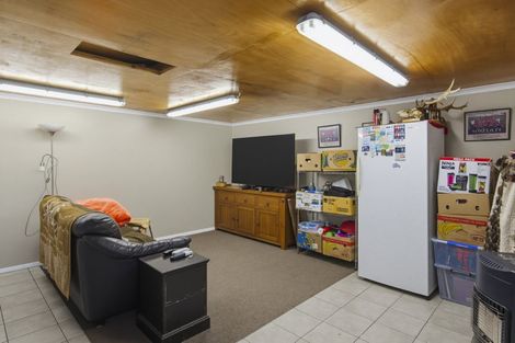 Photo of property in 13 Douglas Street, Levin, 5510