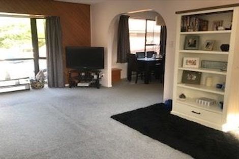 Photo of property in 93 Royal Park Drive, Parklands, Christchurch, 8083