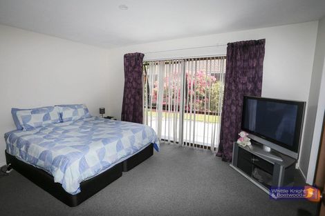 Photo of property in 90 Regency Crescent, Redwood, Christchurch, 8051