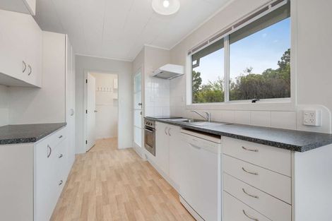 Photo of property in 18 Regency Place, Sunnynook, Auckland, 0632