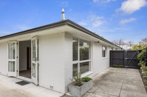 Photo of property in 4/135 Aikmans Road, Merivale, Christchurch, 8014
