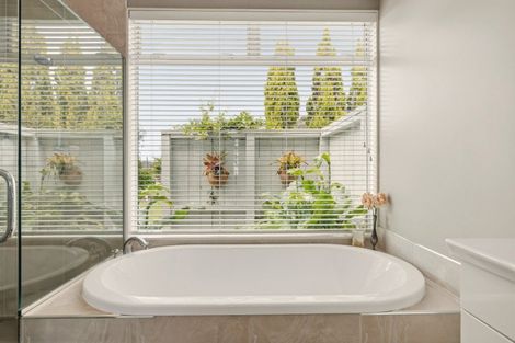 Photo of property in 2a Kaitemako Road South, Ohauiti, Tauranga, 3173