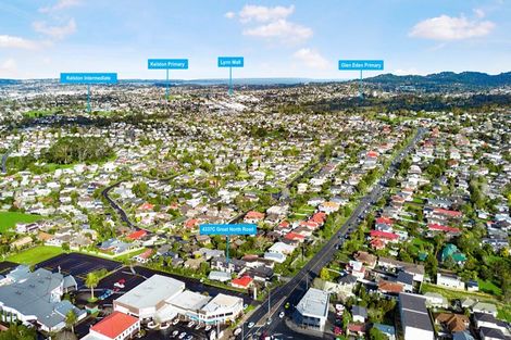 Photo of property in 4337c Great North Road, Glendene, Auckland, 0602