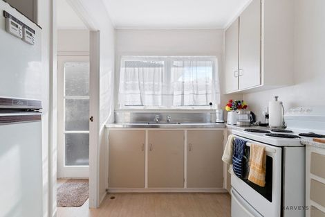 Photo of property in 102 Godley Road, Green Bay, Auckland, 0604