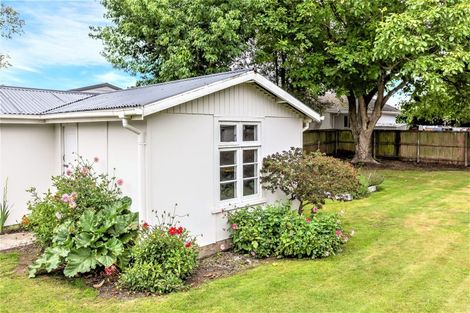 Photo of property in 72 Cutts Road, Russley, Christchurch, 8042