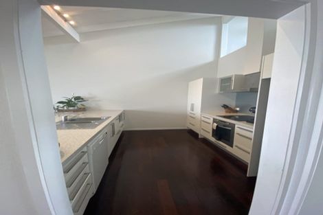 Photo of property in 2/19 Westwell Road, Belmont, Auckland, 0622