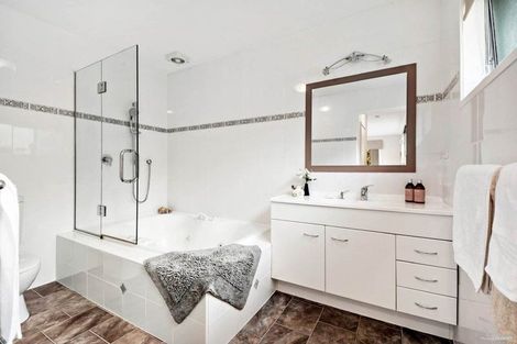 Photo of property in 101 Glamorgan Drive, Torbay, Auckland, 0630