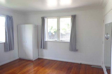 Photo of property in 126 Universal Drive, Henderson, Auckland, 0610