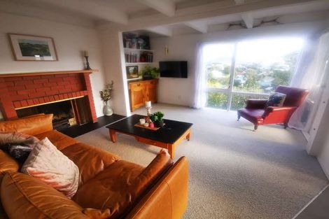 Photo of property in 16 Indira Place, Khandallah, Wellington, 6035