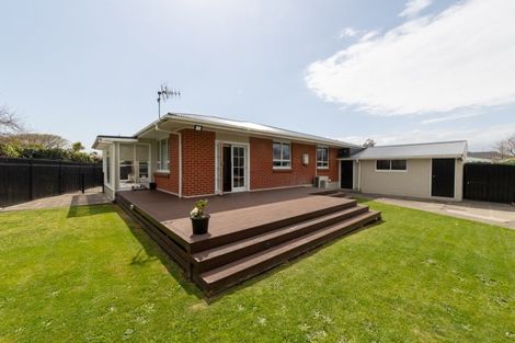 Photo of property in 9 Innes Place, Roslyn, Palmerston North, 4414