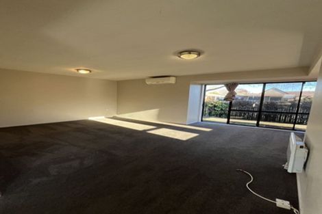 Photo of property in 1/2 Lodge Place, Ilam, Christchurch, 8041