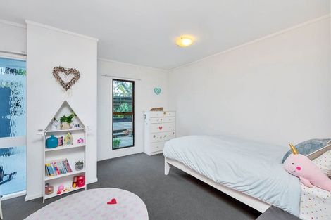 Photo of property in 2/14 Thelma Crescent, Torbay, Auckland, 0630