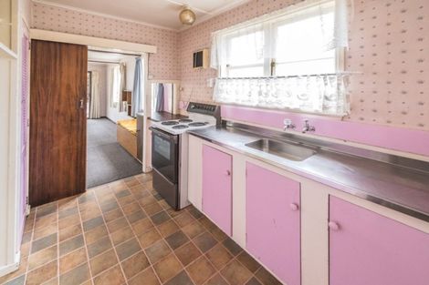 Photo of property in 38 Harper Street, Gonville, Whanganui, 4501