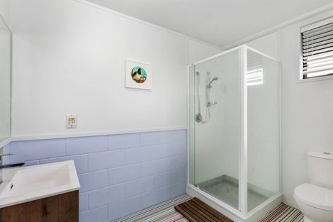 Photo of property in 122 Tuna Place, Onemana, Whangamata, 3691