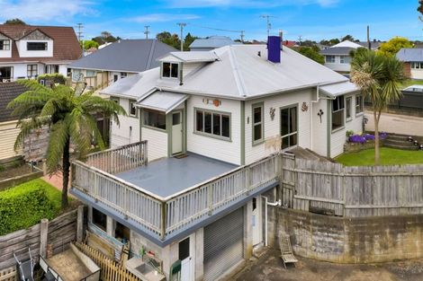 Photo of property in 20 Douglas Street, Hawera, 4610