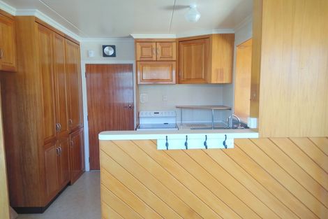 Photo of property in 9 Riversdale Drive, Merrilands, New Plymouth, 4312